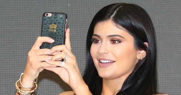 Так что имениннице к таким подаркам не привыкать 😉😎