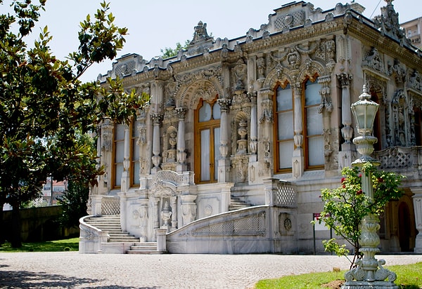 12. Дворец Ыхламур