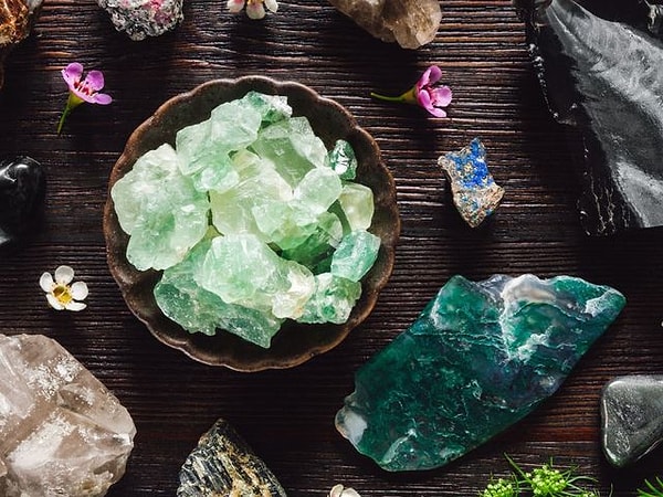 2. Выберите кристалл: