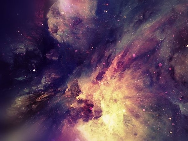 7. Сколько измерений существует согласно теории суперструн?