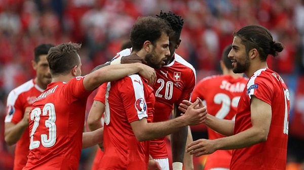 8. Потеряла две позиции и Швейцария: сейчас она восьмая.