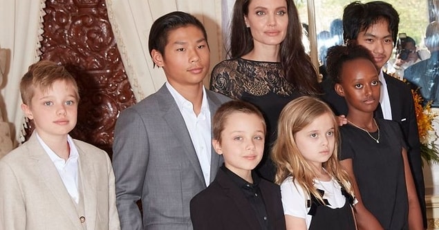 13. Shiloh, Vivienne, Pax, Maddox, Knox ve Zahara Jolie Pitt