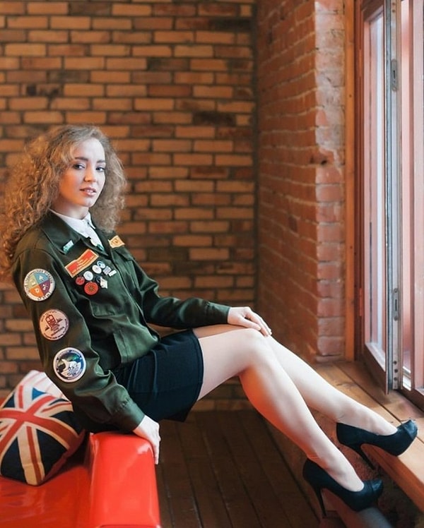 13. Ведь такие девушки уж точно смогут скрасить даже поездку из Москвы во Владивосток! ☺️