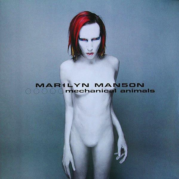 Bu arada Marilyn Manson yıllar önce bu tür çekimler yapardı, gençler hatırlamaz.