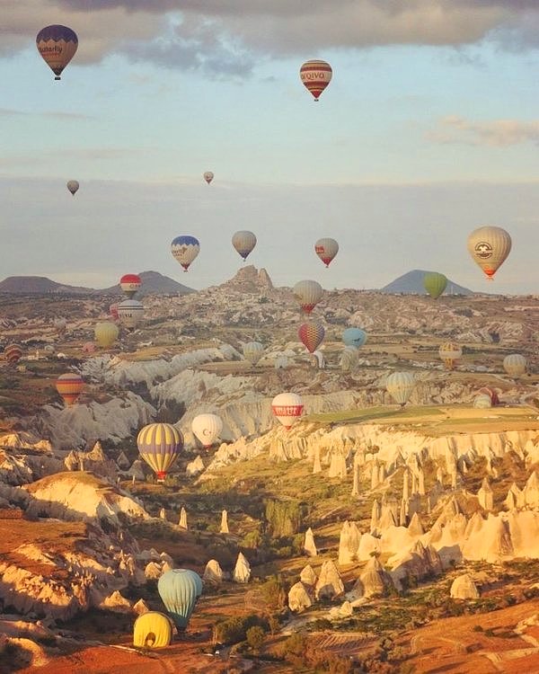 17. İstanbul'dan Kapadokya'ya uçmak için 60 dolar harcayıp bu muhteşem manzarayı yakalamak.