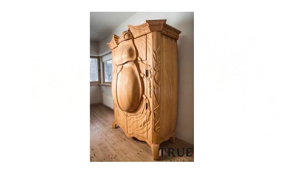 9. Быть может, The Beatles понравился бы этот шкаф