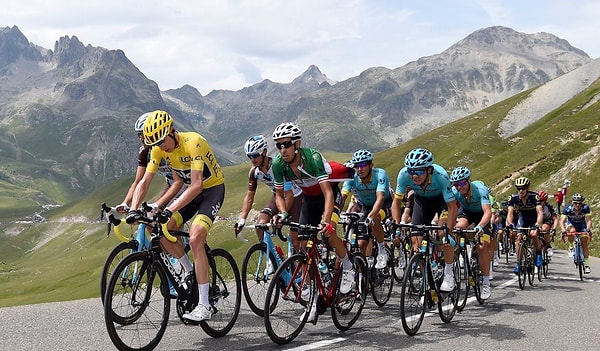 1. Где ежегодно проводится самая известная и престижная велосипедная гонка мира?