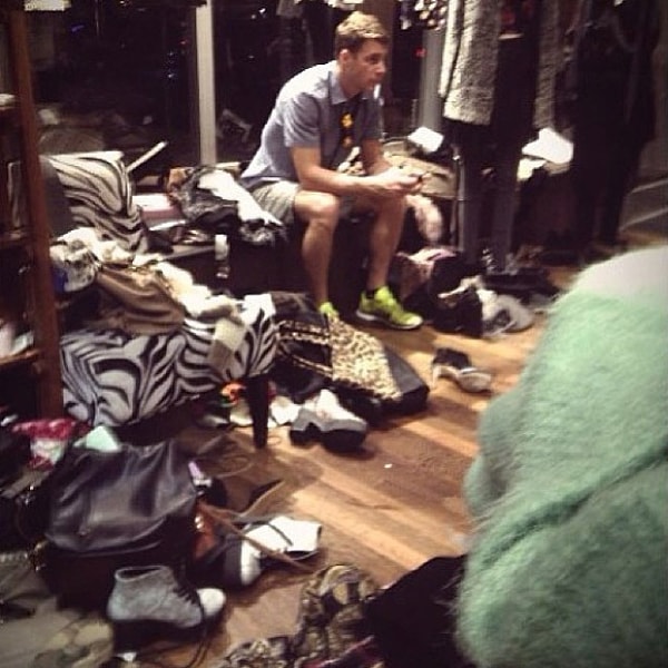 5. Главное не потерять мужа во всем этом беспорядке 😅