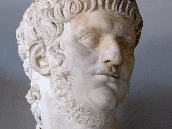 6. Римский император Нерон