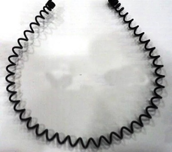 4. Ободки для волос, гарантирующие головную боль