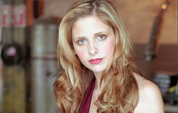 9. "Истребительницу вампиров" зовут...