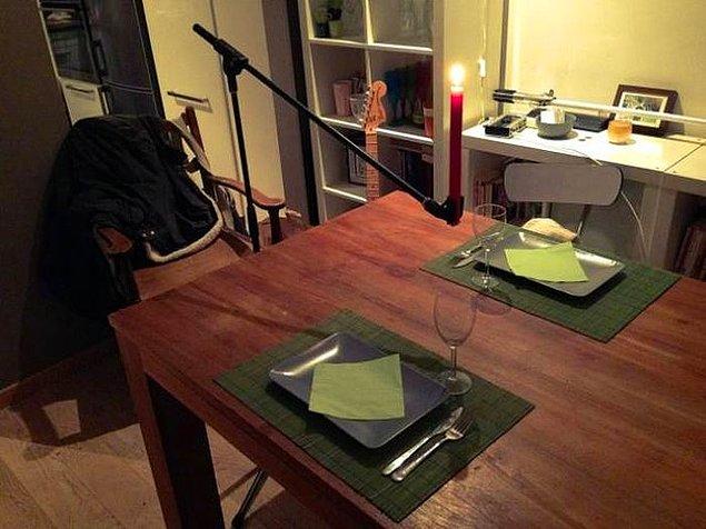18. Mum ışığında bir akşam yemeği nasıl daha romantik görünebilir ki?