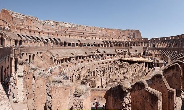 1. В каком городе находится это сооружение?