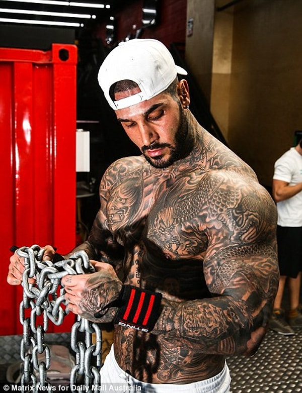 "Вся наша жизнь зависела от того судна, на котором мы плыли в Австралию"