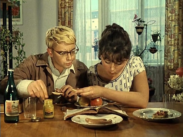 12. Что нужно кричать в открытую форточку в ночь перед экзаменом, помахивая зачеткой?