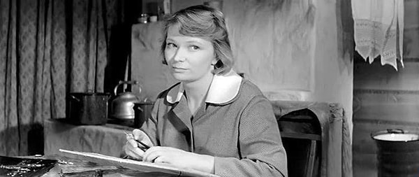 1. Итак, как звали эту героиню фильма "Девчата"?