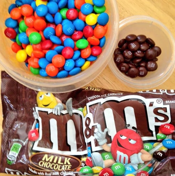 5. Коричневые M&M's кажутся более шоколадными, чем их цветные аналоги