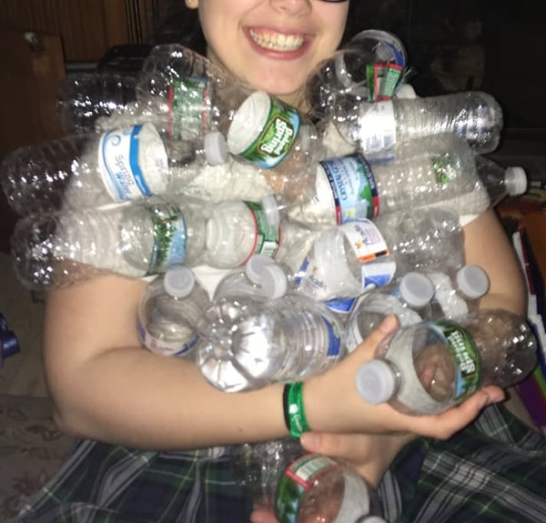 10. Все бутылки воды разных фирм отличаются по вкусу, и вы удивляетесь, как некоторые этого не замечают