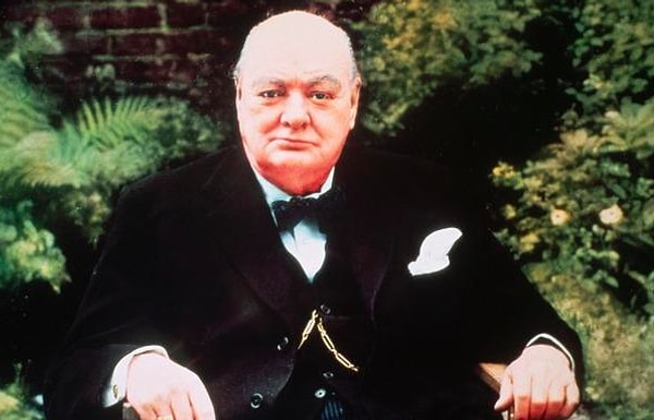 1. Итак, кто этот политический деятель?