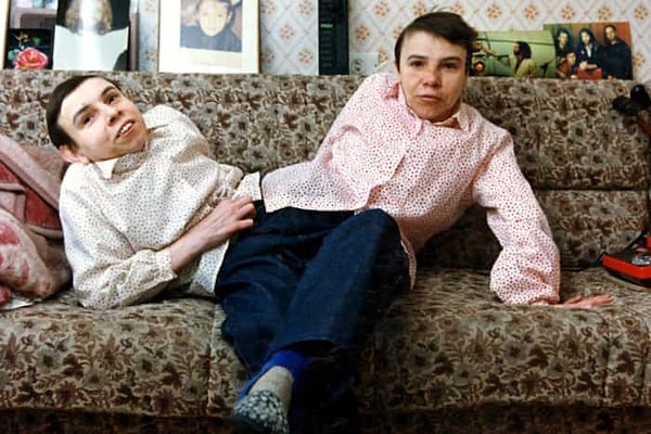 2. Маша была психопатом, Даша — эмпатом