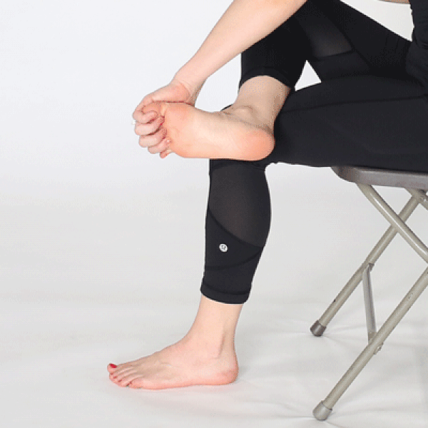 5 foot 9. Подвижность голеностопного сустава. Сел на пятки. Ортопедические упражнения для ног. Упражнения на подвижность голеностопного сустава.