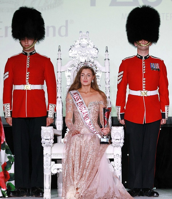 4. В итоге, титул "Мисс Англия" достался Алише Коуи