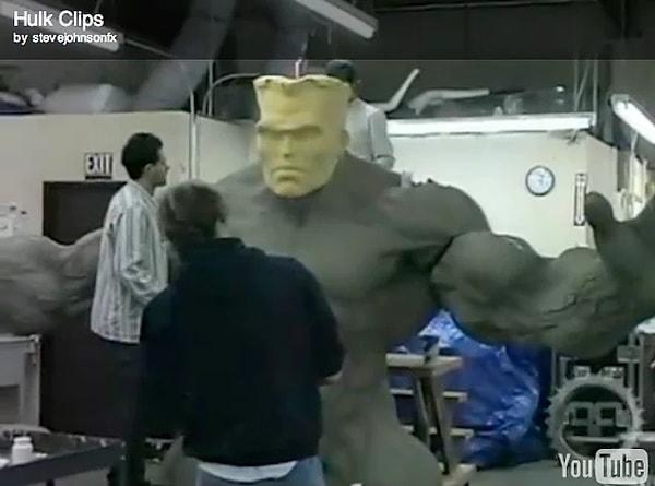 61. Ang Lee’nin Hulk’ı ilk başta ciddi ciddi animatronik tasarlanmış.