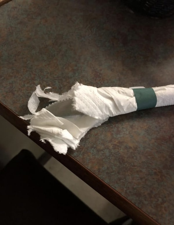 9. Убийца невинных салфеток.