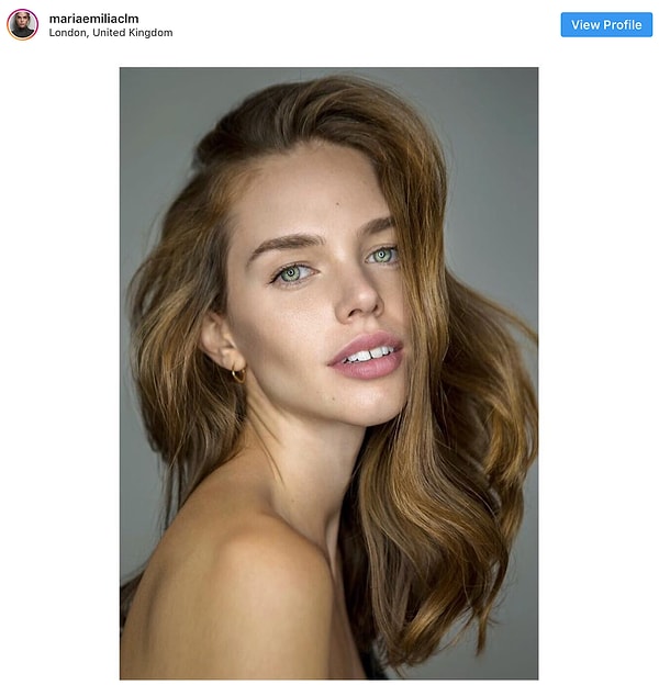 8. Мария Эмилия (Maria Emilia) гордится своей уникальной улыбкой.