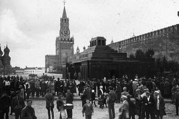 1. Приступим, товарищи. Итак, где вы выросли?