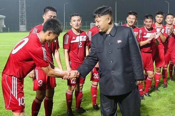 4. А какое высшее достижение сборной КНДР по футболу на чемпионатах мира?