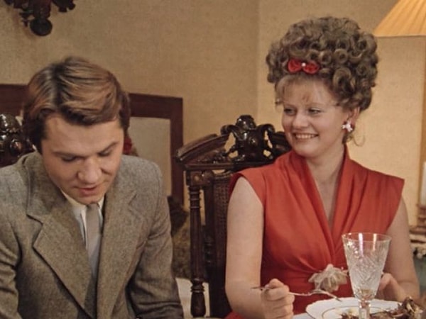 4. Продолжите следующую цитату из фильма: "И ляпай. Но ляпай уверенно. Тогда это называется..."