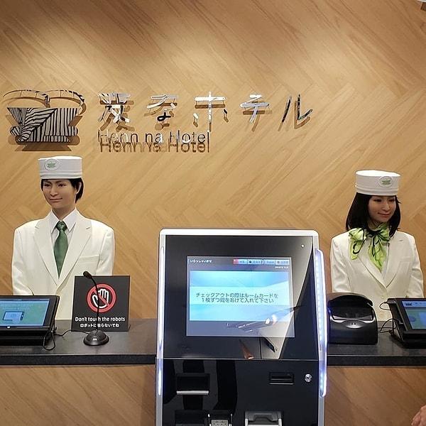 16. Japonya'da bütün çalışanları robotlardan oluşan bir otel bulunuyor...