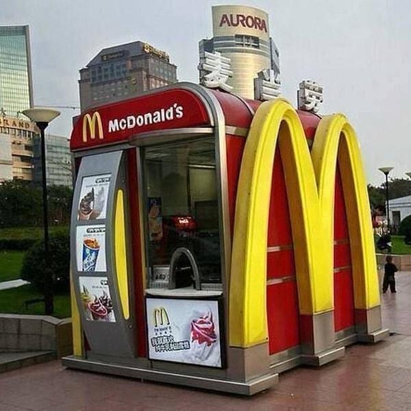 27. Minnoş bir McDonald's 😍
