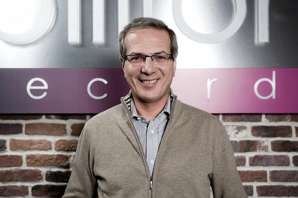 4. Бессменным руководителем и ведущим какой передачи является Алексей Лысенков?