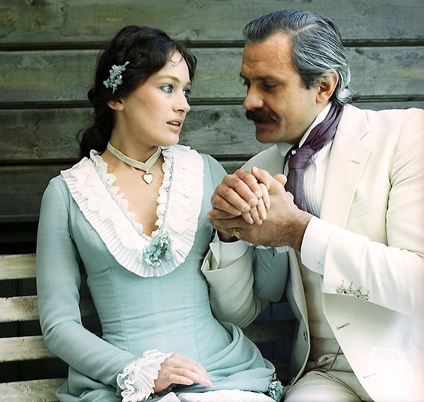 11. Кто написал пьесу «Бесприданница»?