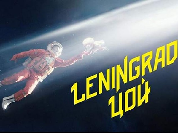 8. В ответ на критику своего клипа он написал отзыв в Инстаграм: «Бухаю — возмущаются. Не бухаю — возмущаются. Матерюсь — негодуют. Не матерюсь — негодуют еще больше. [Офигительно]».