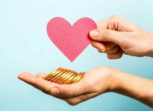 14. "Я жертвую деньги на благотворительность"