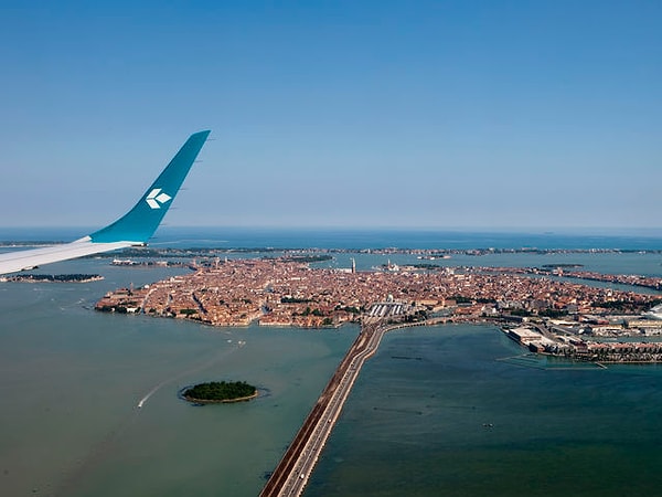 11. Что это за место?