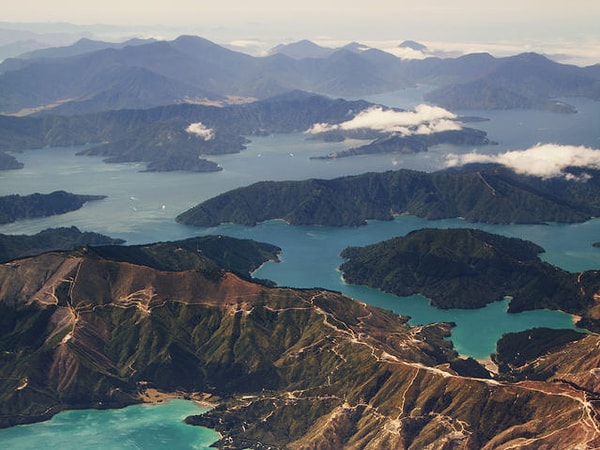 13. Что это за страна?