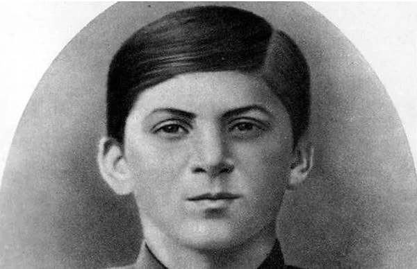 8. Узнали правителя?