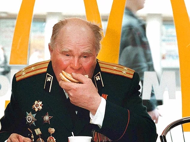 McDonalds'ın menüsünde karidesli burger McShrimp'e rastlayabilirsiniz.