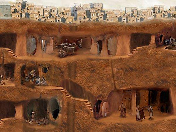 Tarihi, Asur kolonilerine dek uzanan Derinkuyu yeraltı şehri yeryüzünden 90 metre derine inşa edilmişti.