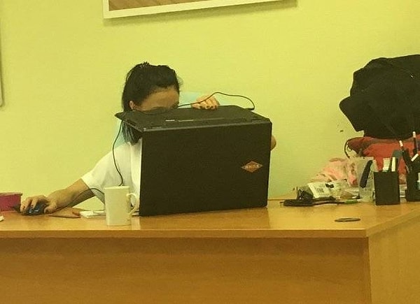 6. И что она делает?