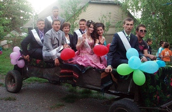 21. Выпускной и местный кабриолет-лимузин 😄