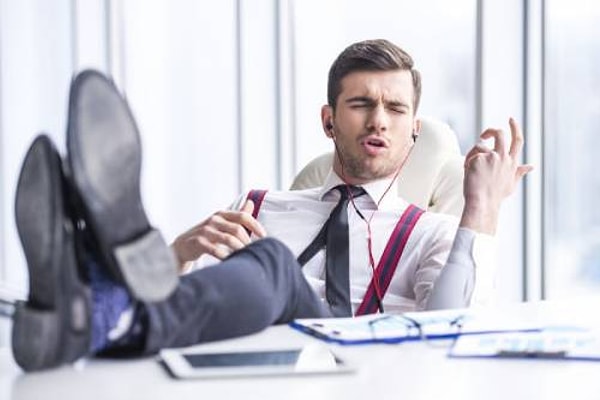 5. Слушаете ли вы музыку во время работы?