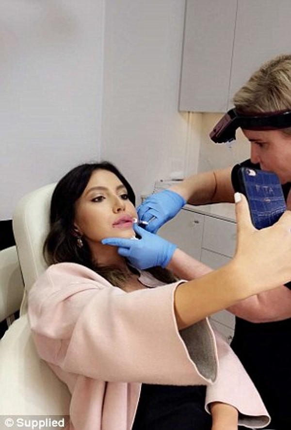 Стоит отметить, что такие операции - удовольствие не из дешевых. К примеру, Зилла Стейси потратила более 40 000 долларов для более красивых фоток.