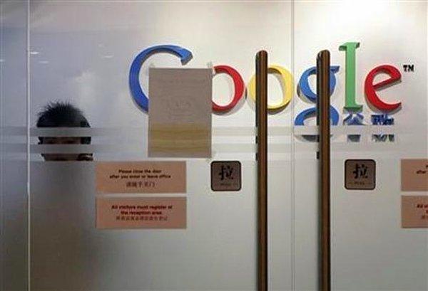 9. Google çalışanlarını şımartmayı o kadar çok seviyor ki onlar için ısıtmalı koltuklu Japon Toto tuvaleti bile yaptırmışlar...