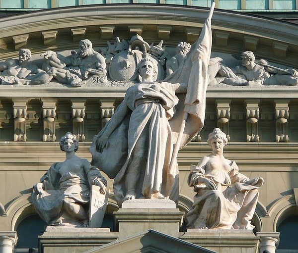 6. Символом какой страны является Гельвеция?