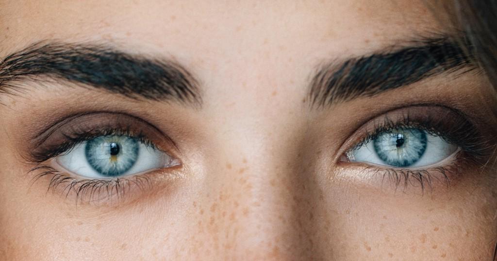 Тест: Выберите 8 понравившихся вам оттенков, а мы попробуем угадать цвет ваших глаз
